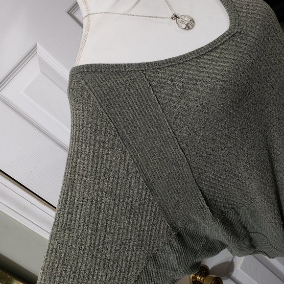 We The Free thermal green long sleeve. - Picture 4 of 7